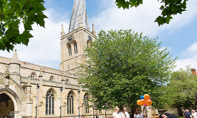 cropped-chesterfield-crooked-spire-side-640-750-5.jpg