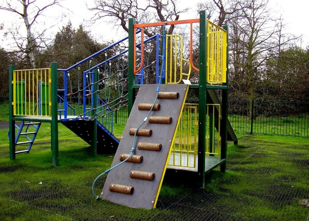 cropped-playground-4.jpg